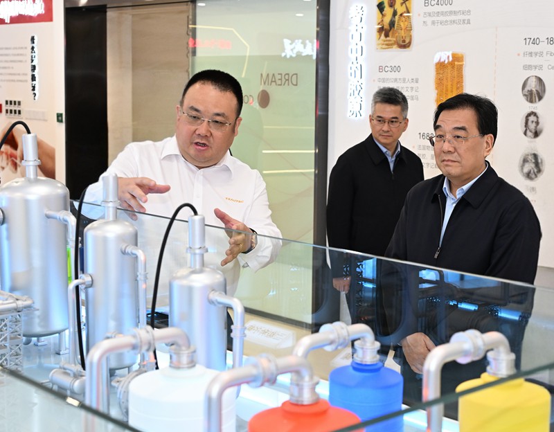 新闻 | 江苏省委书记信长星调研银娱优越会医疗